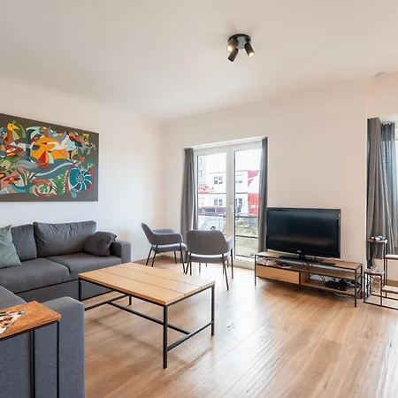 Cozy 2br Seaside In - Family-friendly And Fully Equipped Apartment *